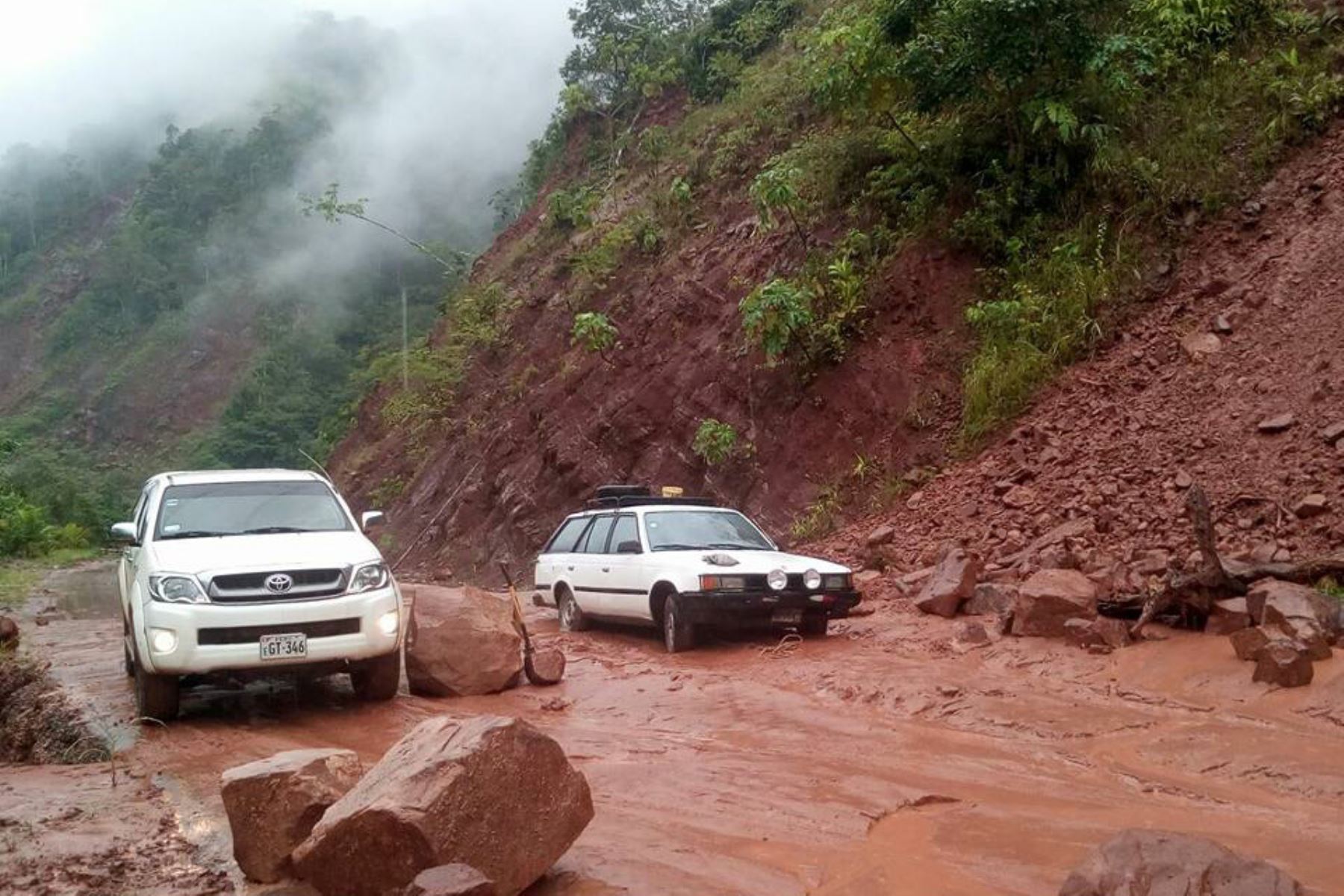 CARRETERA CHAZUTA - CURIYACU BENEFICIARÁ A MÁS DE SEIS MIL ...